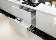 Moderne zeitgenössische Küchenschränke
